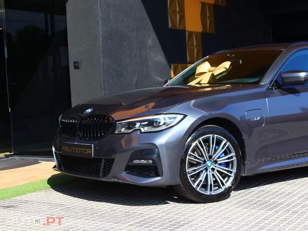 BMW 320 320
