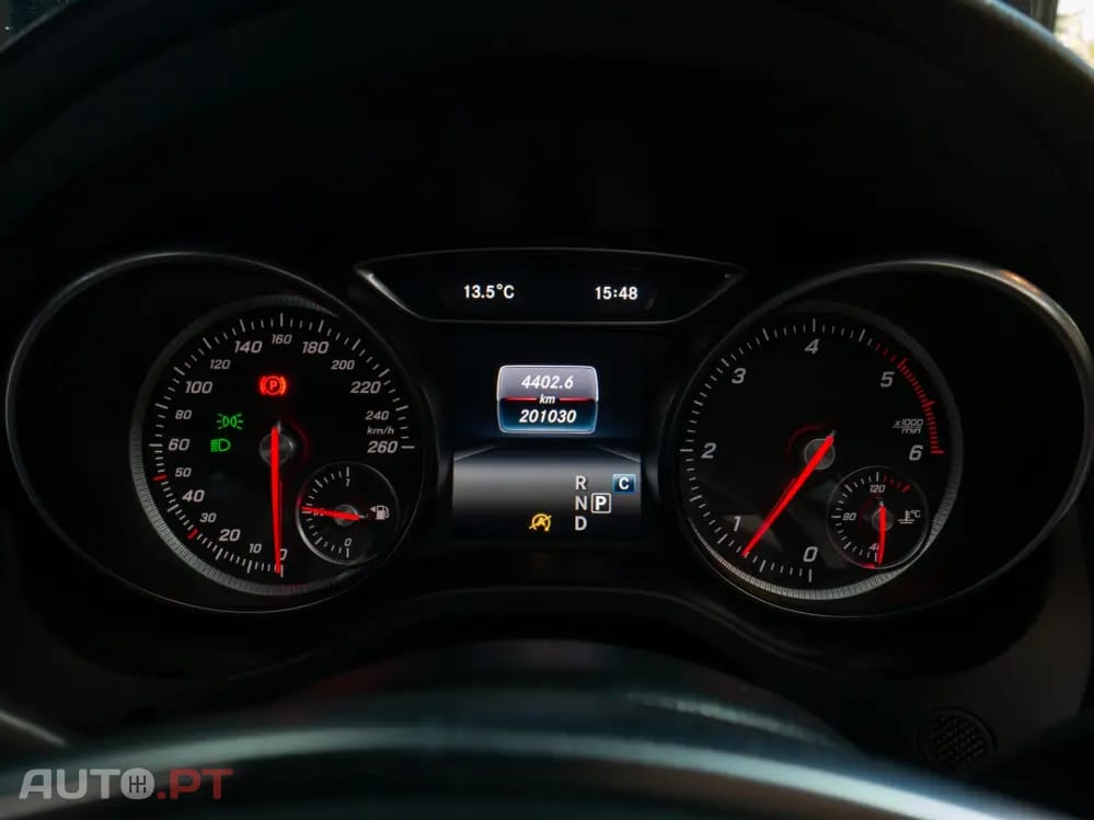 Mercedes-Benz CLA 200 d Shooting Brake AMG Line Aut.