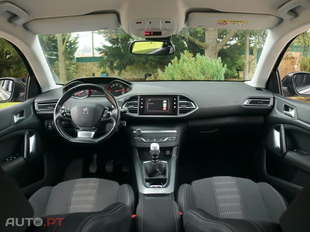 Peugeot 308 1.5 BlueHDi Allure Pack