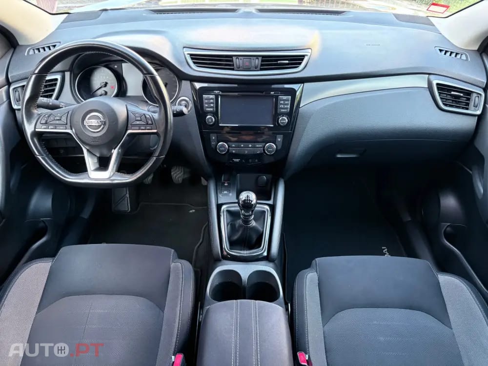 Nissan Qashqai 1.2 DIG-T N-Connecta 18