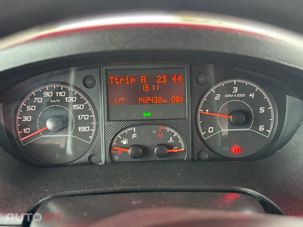 Peugeot Boxer 2.0 BlueHDi 335 L3 CD