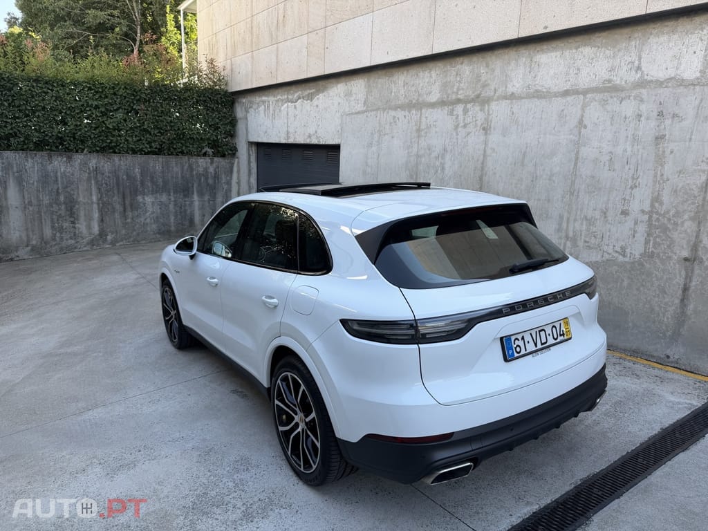 Porsche Cayenne E-Hybrid Platinum Edition