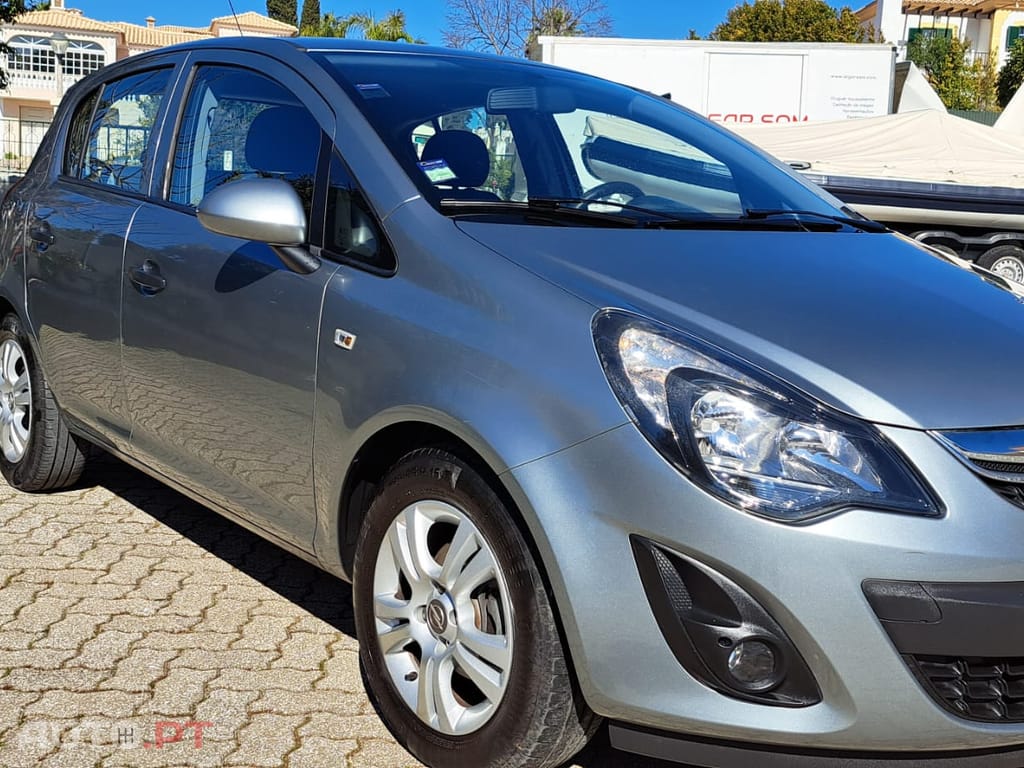Opel Corsa 1.2 Enjoy