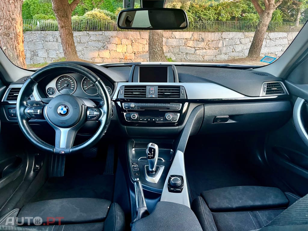 BMW 318 SPORT