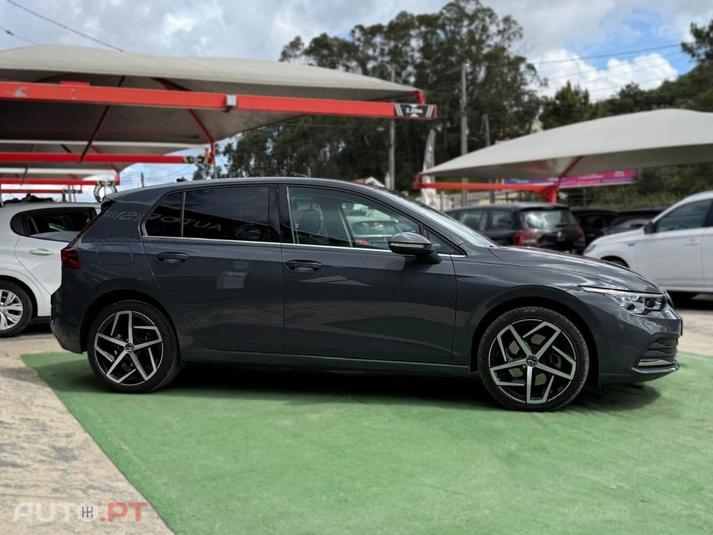 Volkswagen Golf 1.4 eHybrid OPF DSG Style