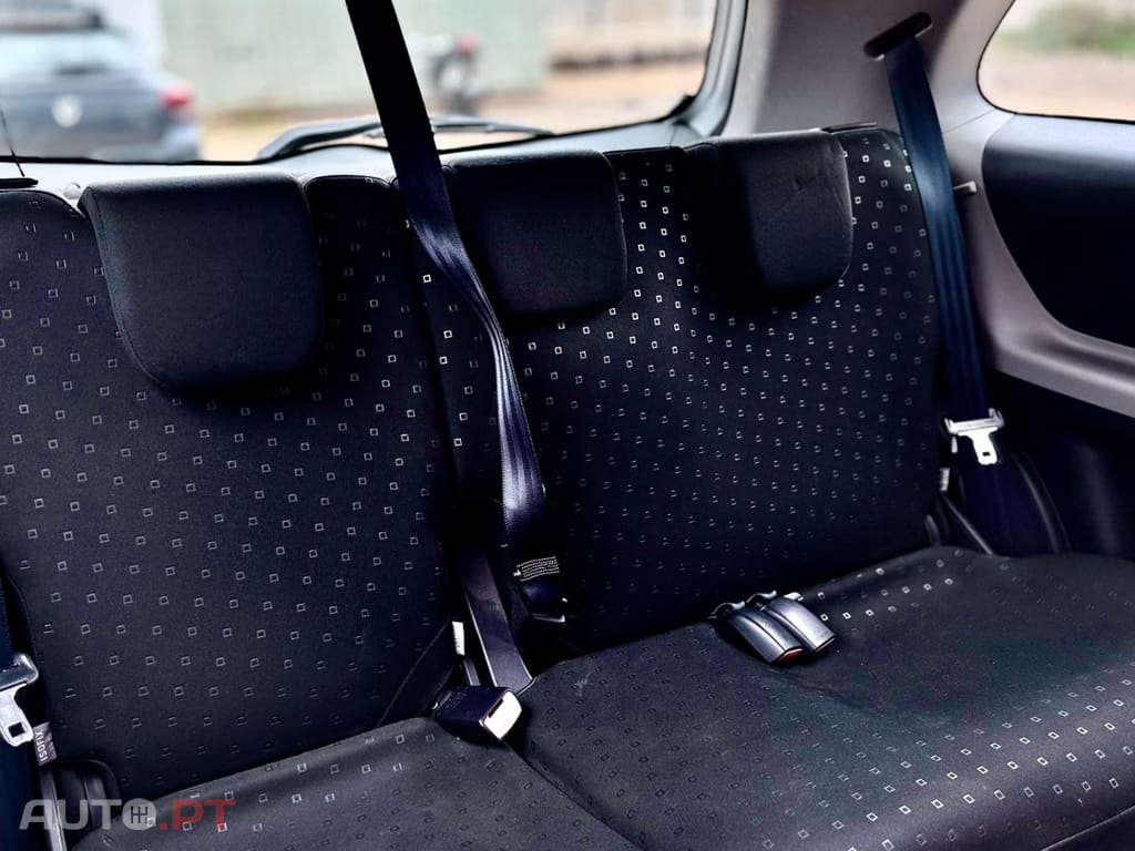 Toyota Yaris 1.0 VVT-i