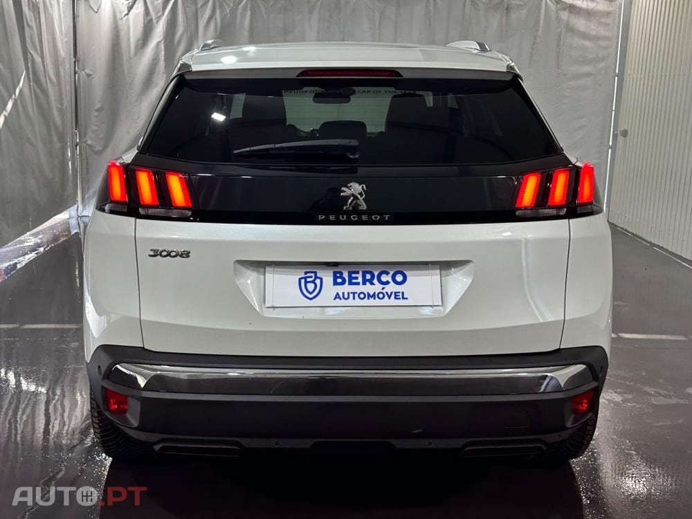 Peugeot 3008 1.6 BlueHDi Crossway EAT6