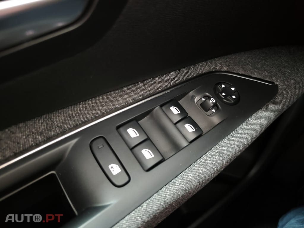 Peugeot 3008 1.6 BlueHDi Active