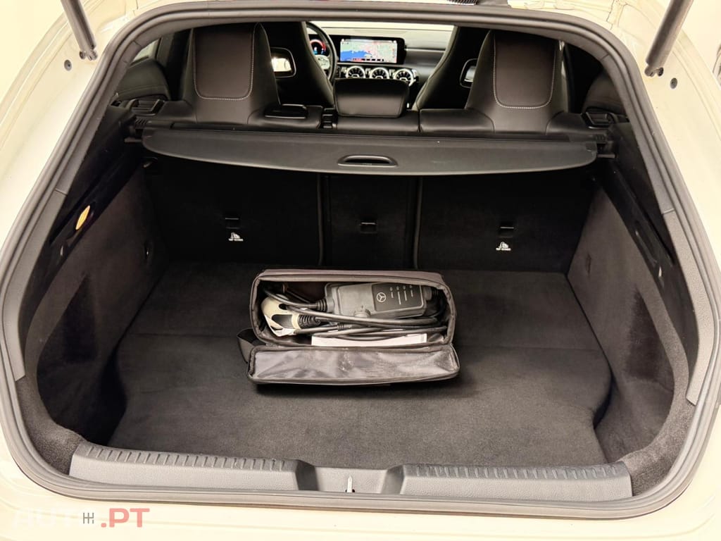 Mercedes-Benz CLA 250 e Shooting Brake AMG Line