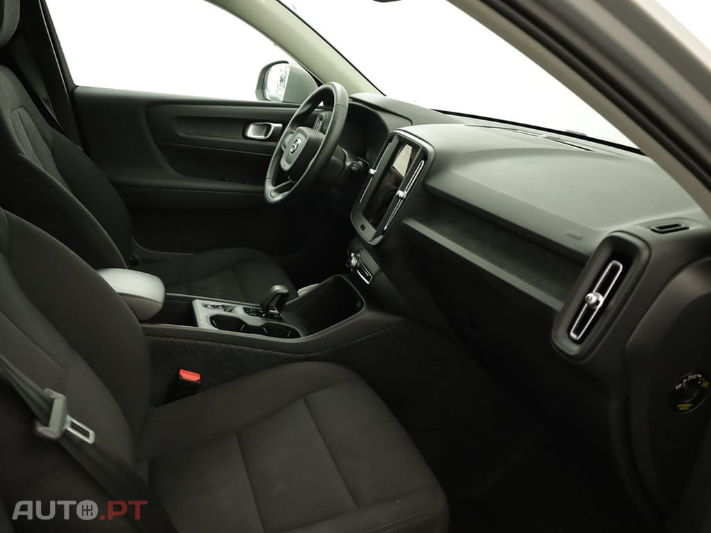 Volvo XC40 XC40 2.0 B3 Essential