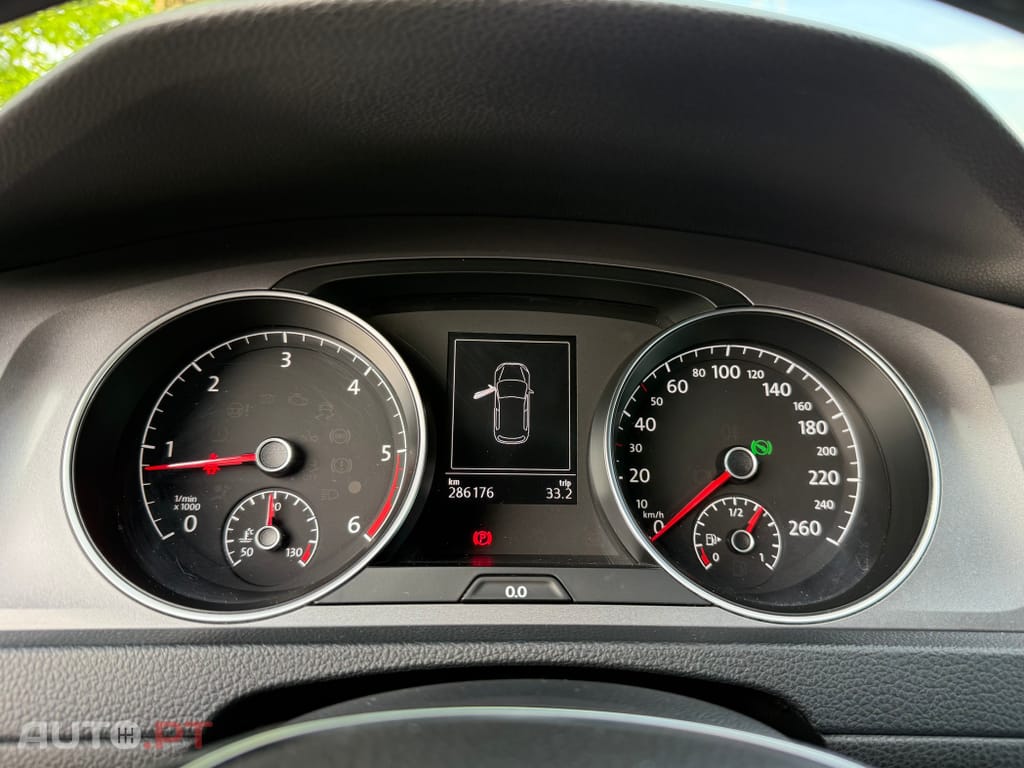 Volkswagen Golf 1.6 TDi Trendline DSG