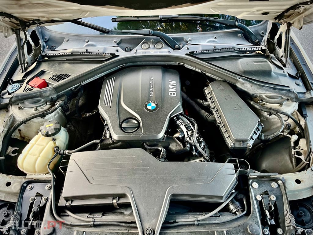 BMW 318 SPORT