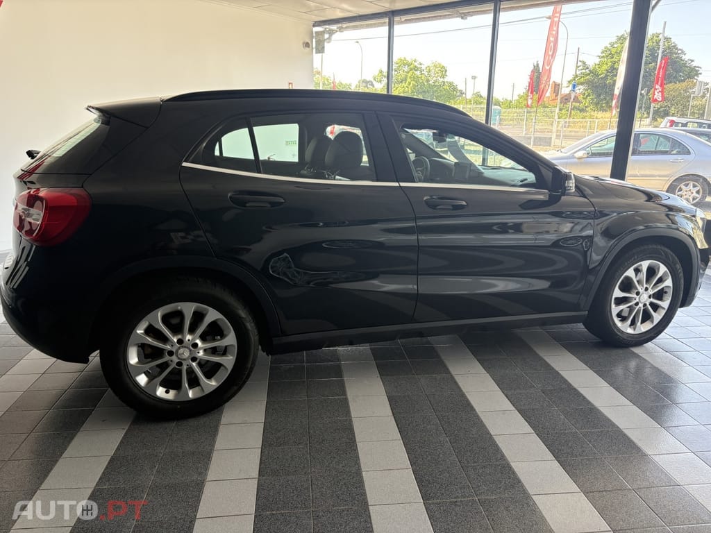 Mercedes-Benz GLA 180 (CDI) d Urban