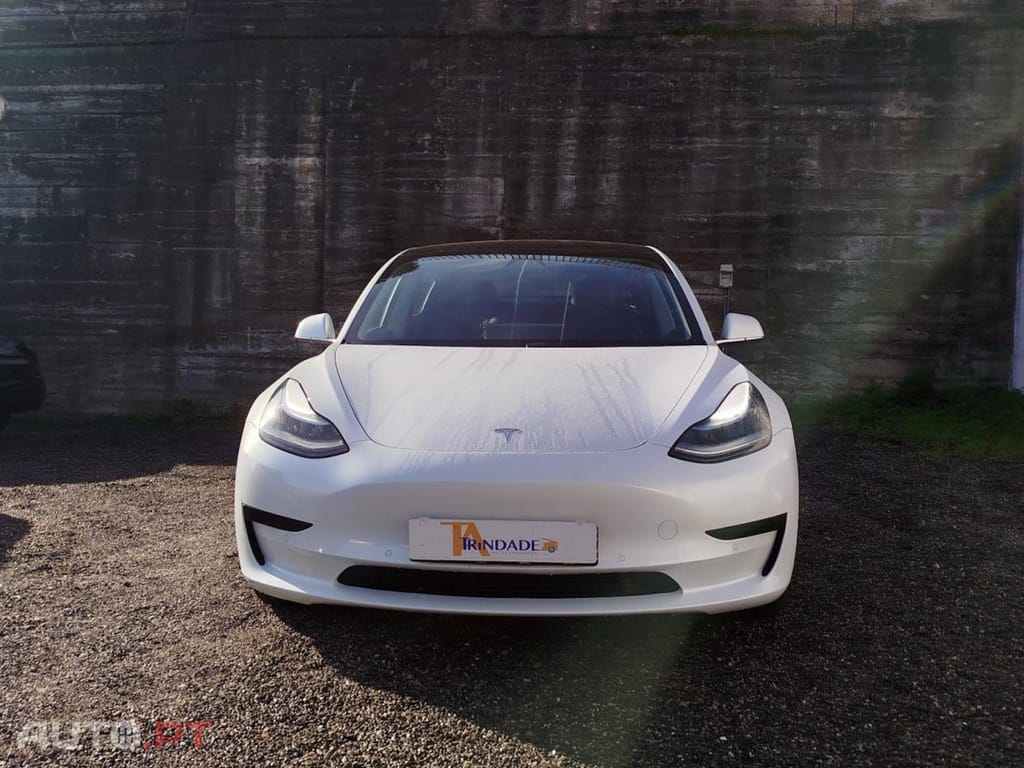 Tesla Model 3 Standard Range Plus RWD