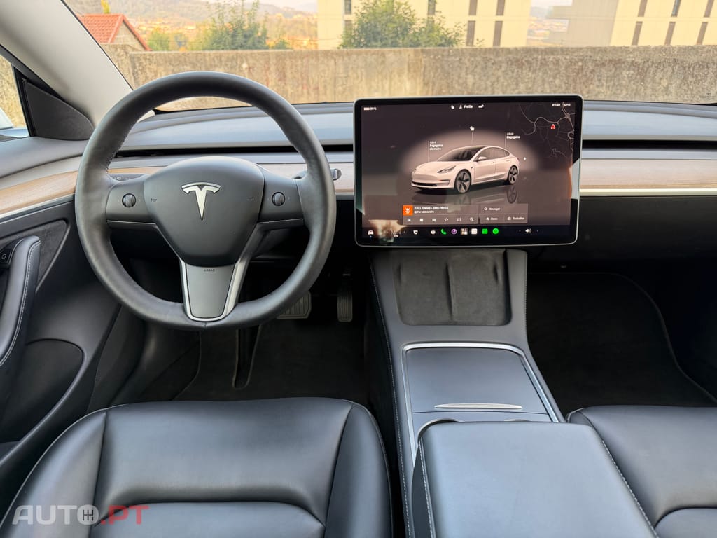 Tesla Model 3 RWD