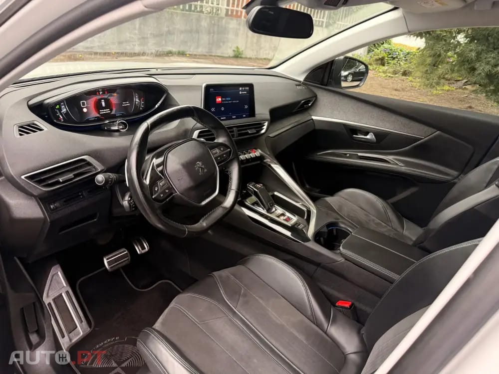 Peugeot 3008 1.6 BlueHDi Crossway EAT6