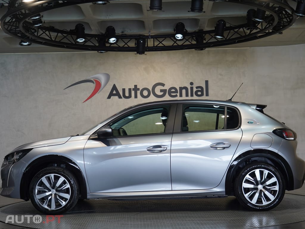 Peugeot E-208 50 kWh Active