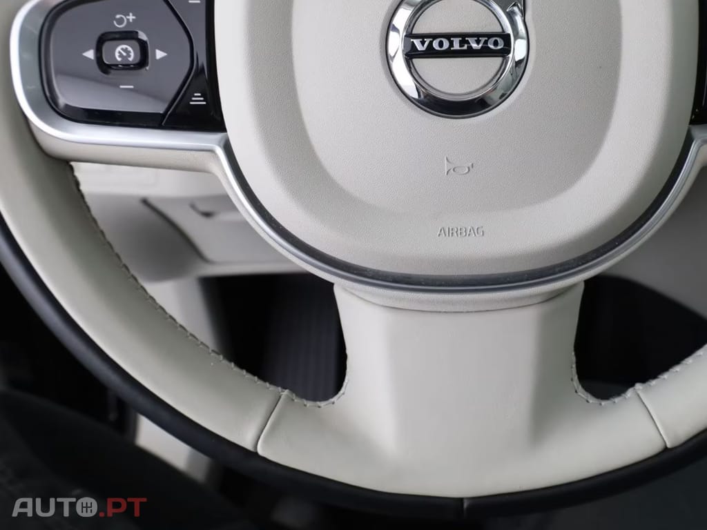 Volvo XC90  T8 AWD I.V.A DEDUTIVEL