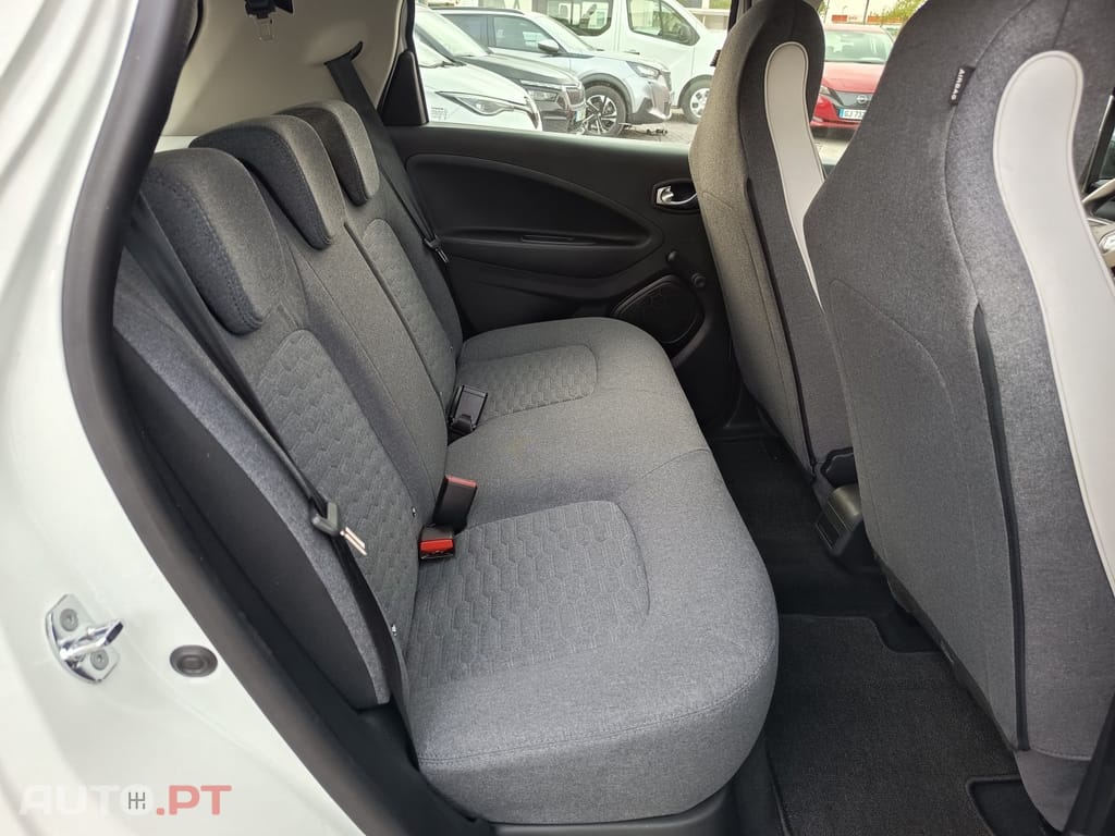 Renault Zoe (c/ Bateria) E-Tech EV50 Equilibre — fotografia 15