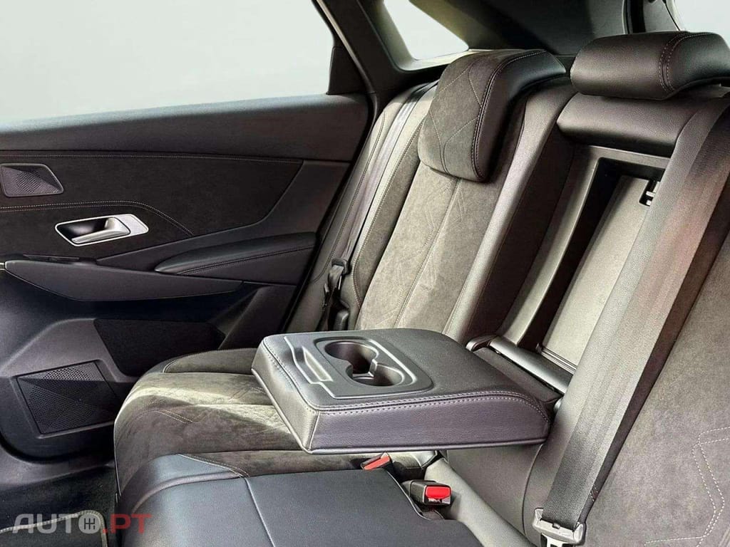 DS DS7 Crossback 1.5 BlueHDi Performance Line EAT8