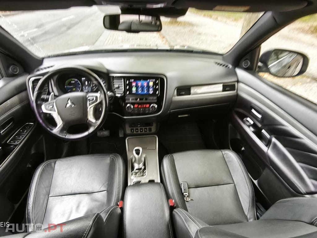 Mitsubishi Outlander 2.4 PHEV Intense