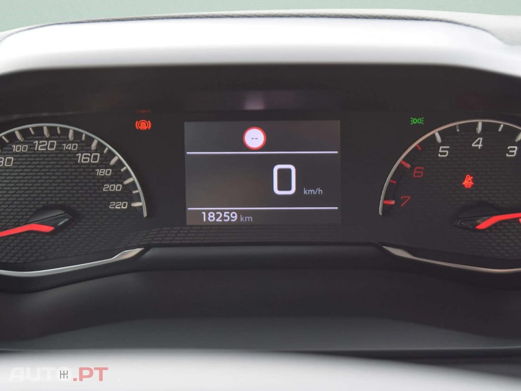 Peugeot 2008 1.2 PureTech Style