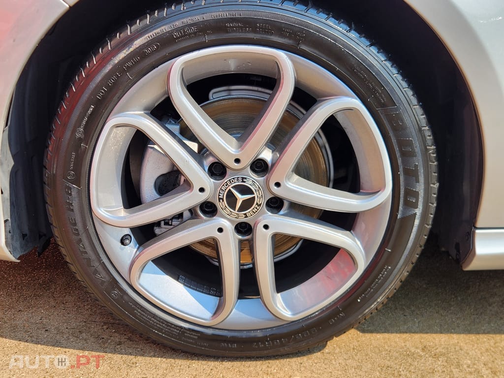 Mercedes-Benz CLA 180 d Shooting Brake Urban
