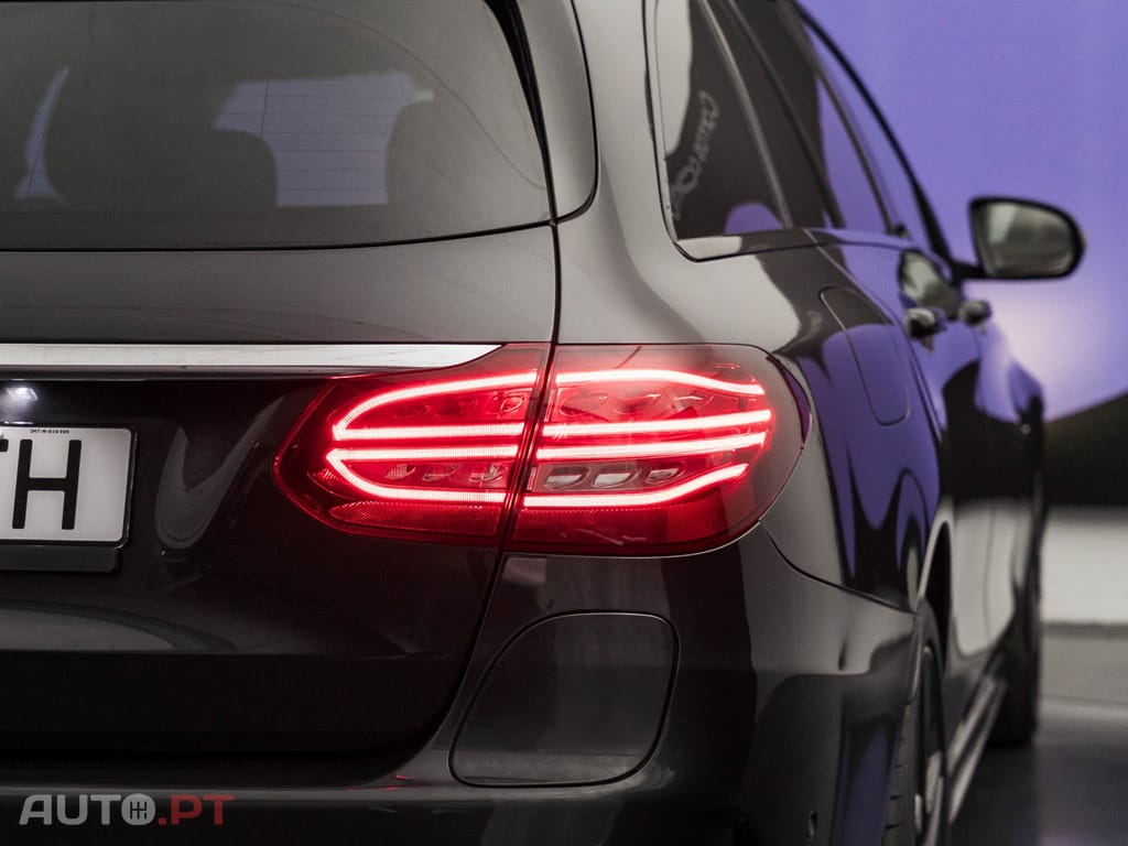 Mercedes-Benz C 300 de AMG Line