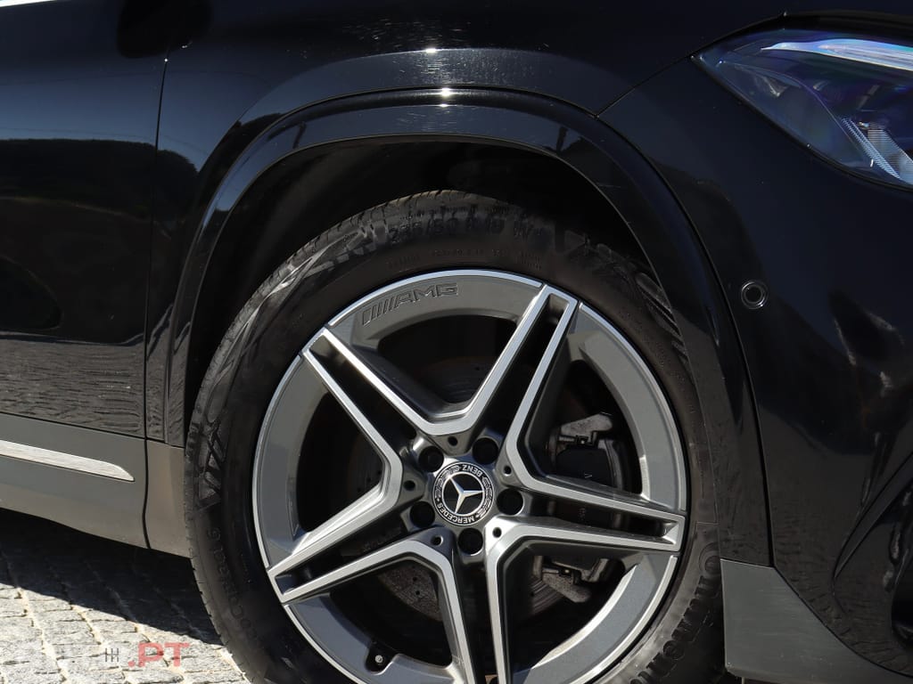 Mercedes-Benz GLA 180 d AMG Line