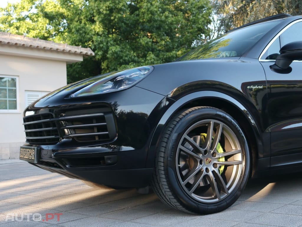 Porsche Cayenne E-Hybrid Platinum Edition