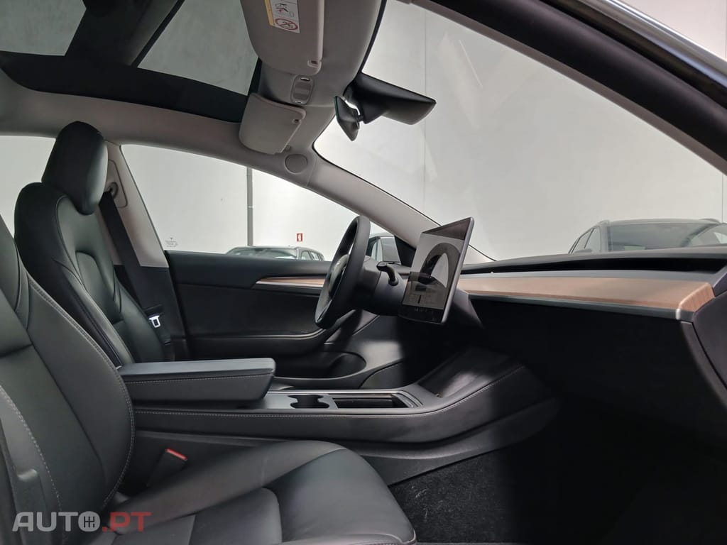 Tesla Model 3 Long Range Tração Traseira