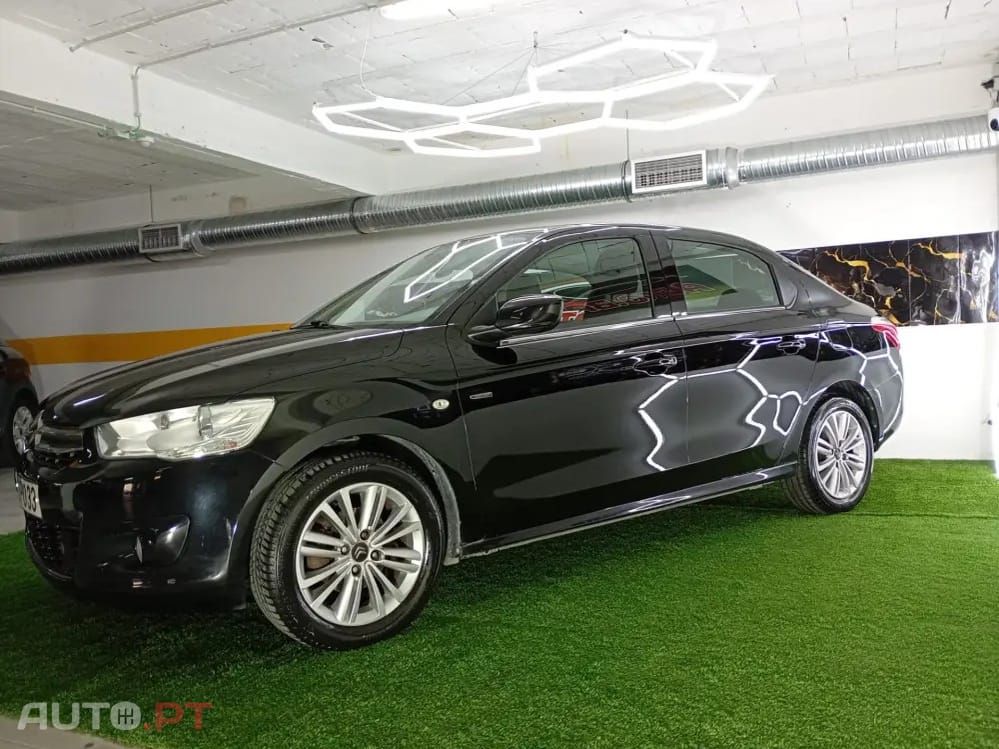 Citroën C-Elysée 1.6 BlueHDi Exclusive — fotografia 4