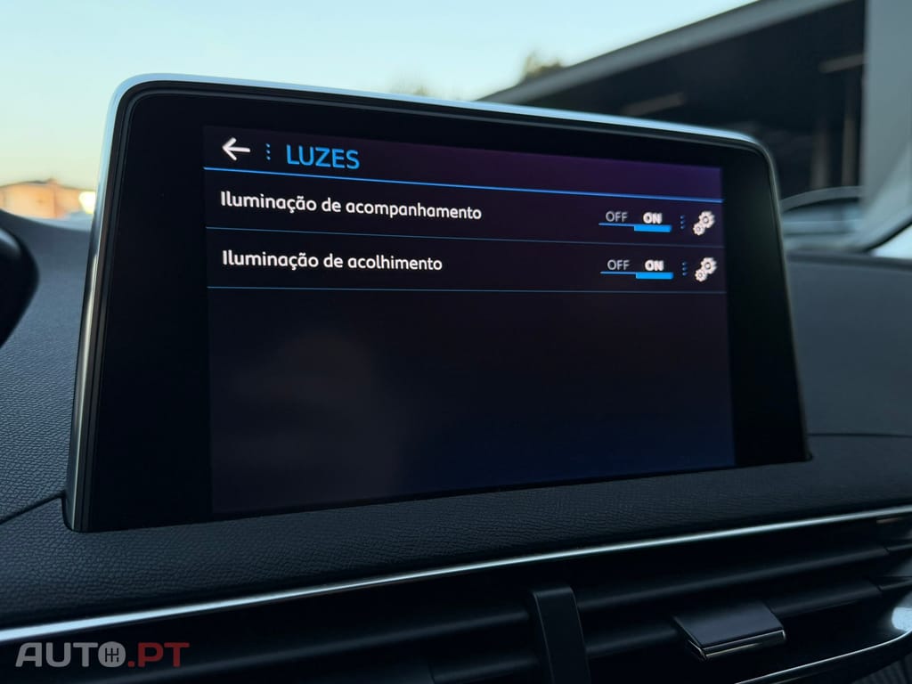 Peugeot 3008 1.5 BlueHDi Active