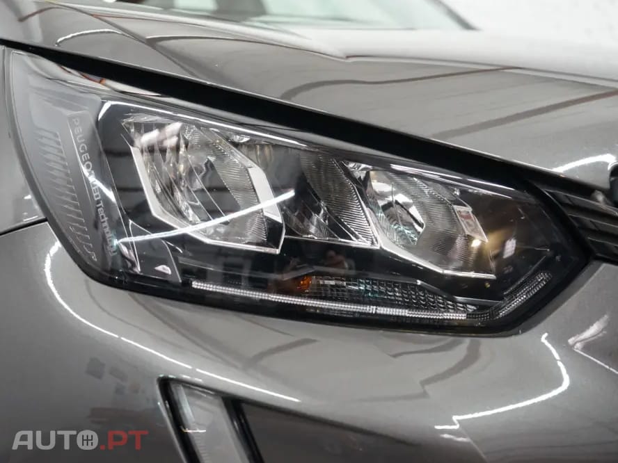 Peugeot 2008 PureTech 100 Style
