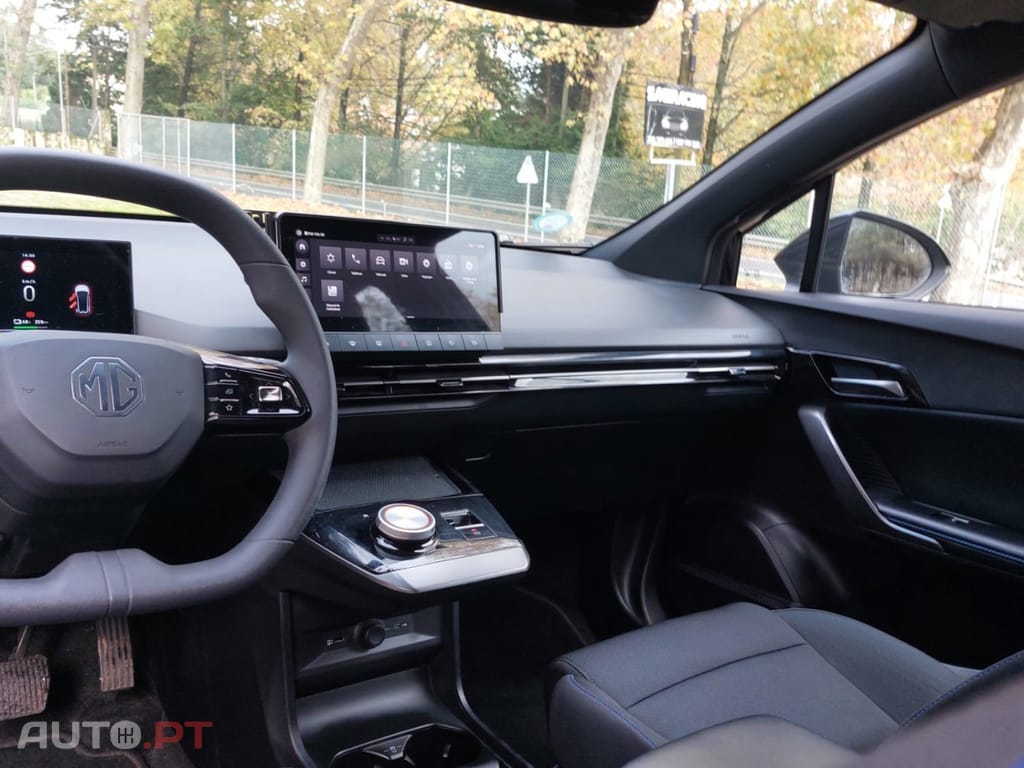 MG MG4 51 kWh Standard