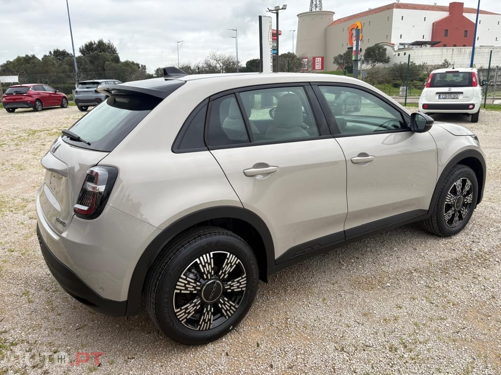 Fiat 600 1.2 Hybrid Icon