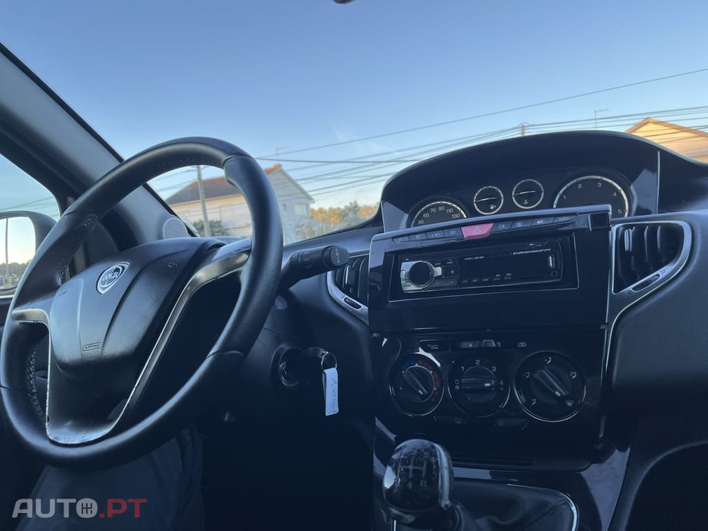 Lancia Ypsilon 1.3 M-jet S&S Gold