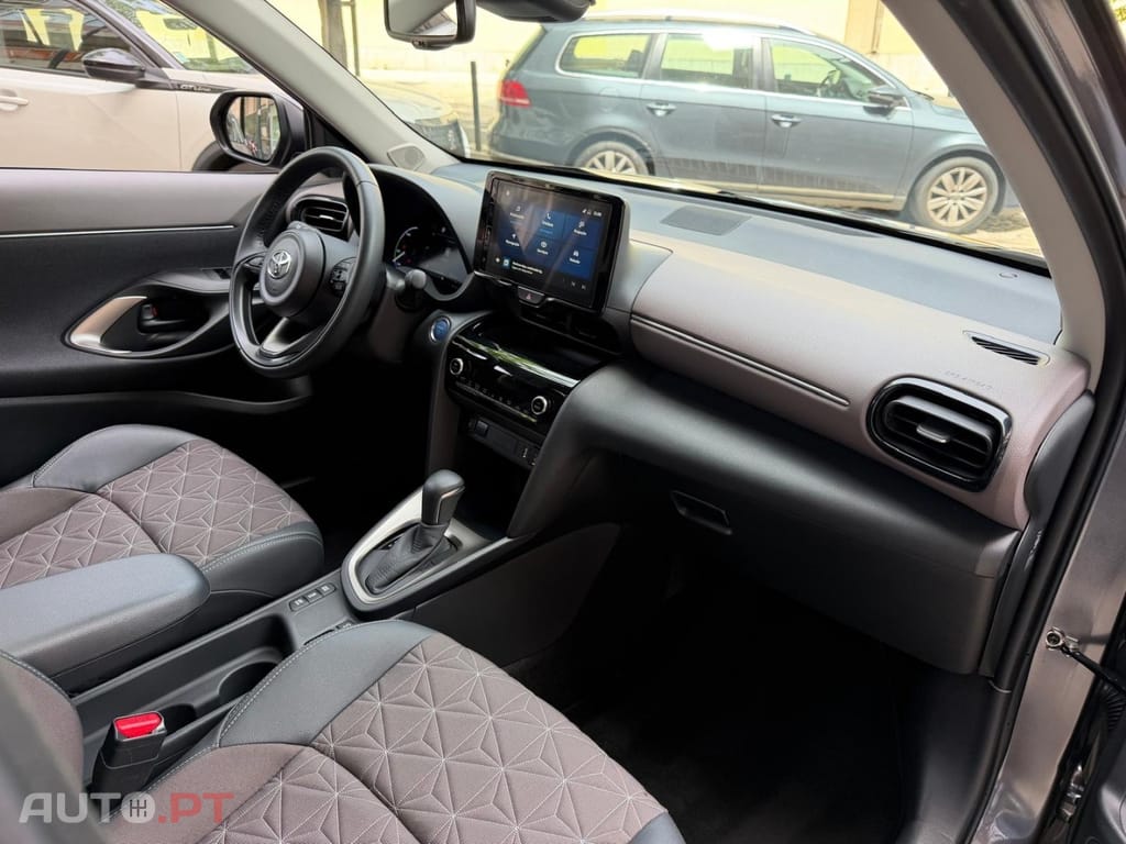 Toyota Yaris Cross 1.5 HDF Luxury