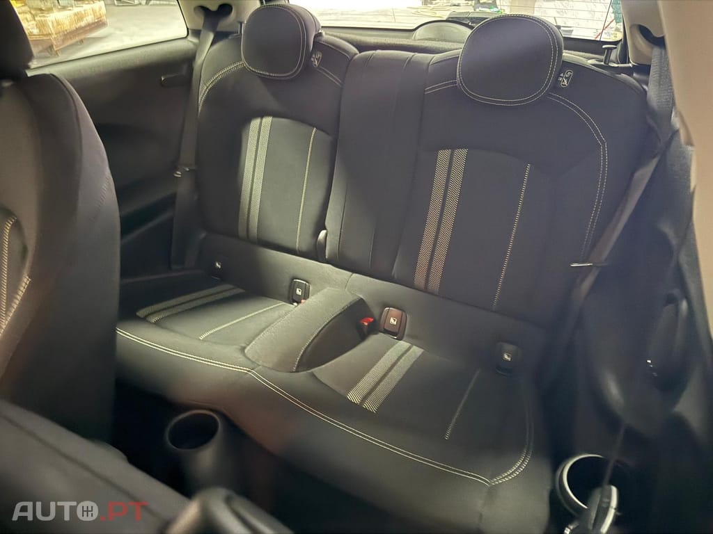 MINI Cooper SE Camden Edition