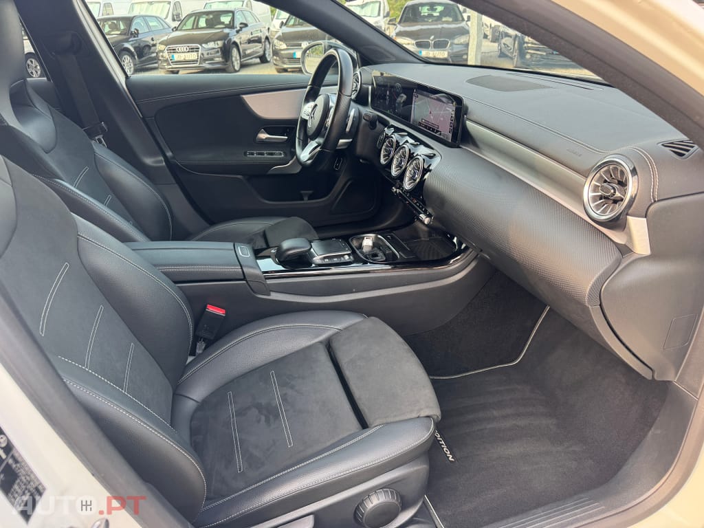 Mercedes-Benz A 250 e AMG Line