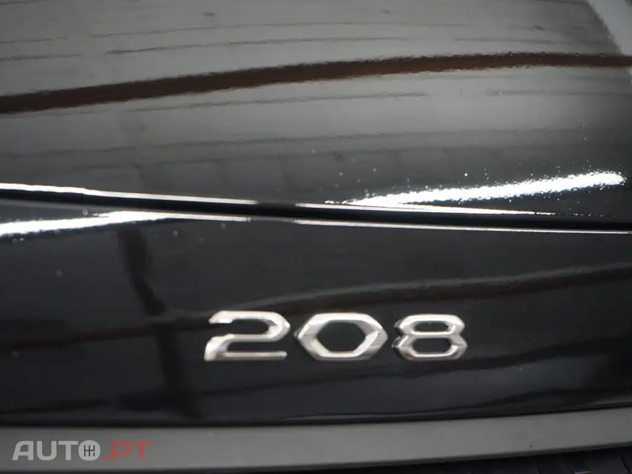 Peugeot 208 1.5 BlueHDi Allure Pack