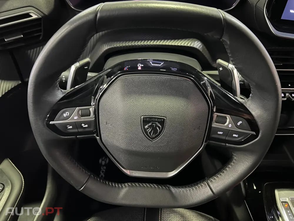 Peugeot 208 1.2 Hybrid Allure e-DCS6