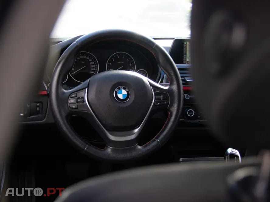BMW 330 e iPerformance Line Luxury