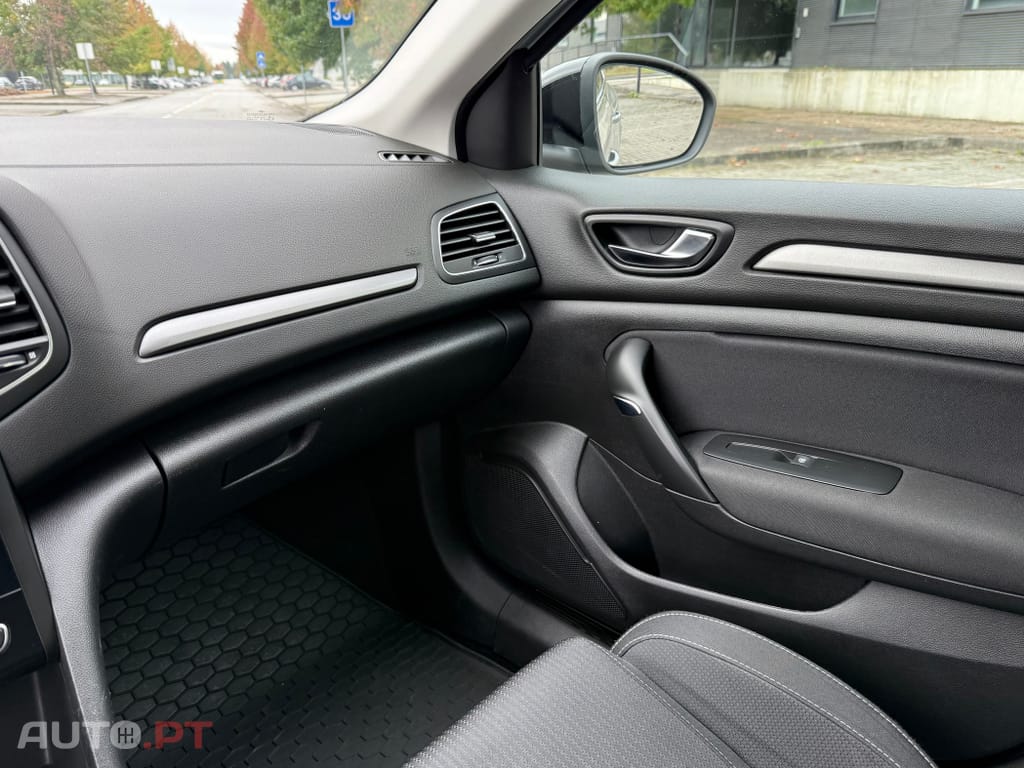 Renault Mégane Sport Tourer 1.5 Blue dCi Limited EDC