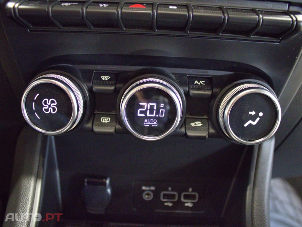 Renault Captur 1.0 TCe Techno Bi-Fuel