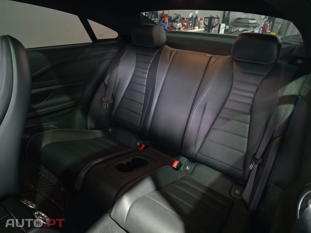 Mercedes-Benz E 220 d AMG Line