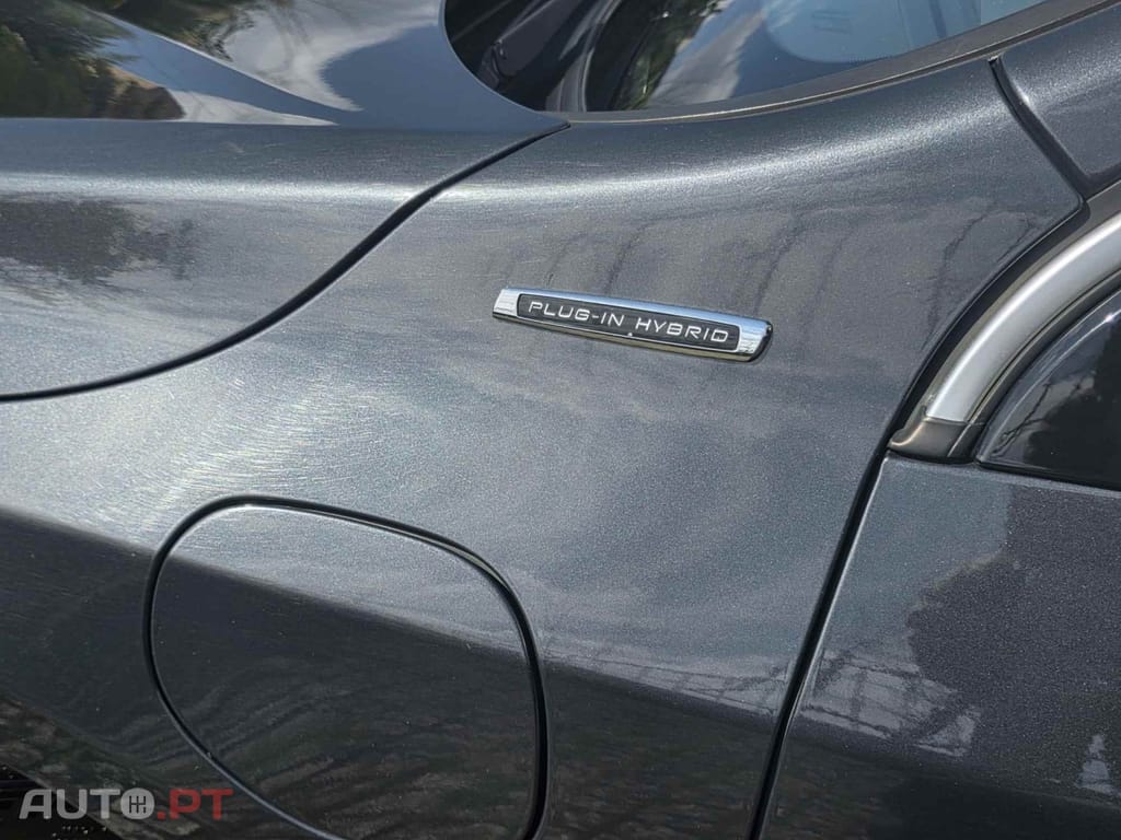 Volvo V60 D6 Twin Engine Geartronic RDesign