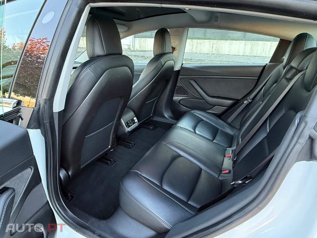 Tesla Model 3 Long Range AWD Dual Motor