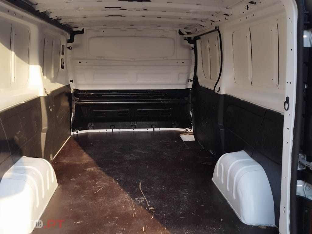 Renault Trafic 2.0 dCi L2H1 1.0T Grand Zen
