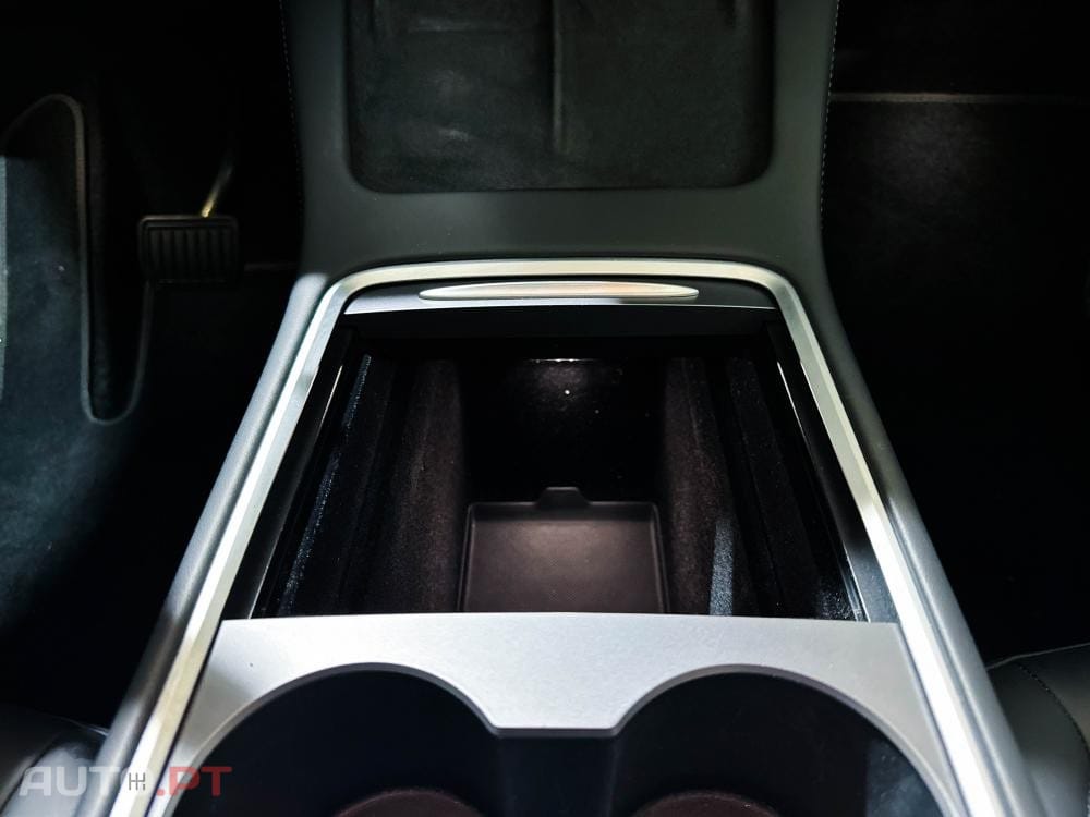 Tesla Model Y Long Range Dual Motor AWD